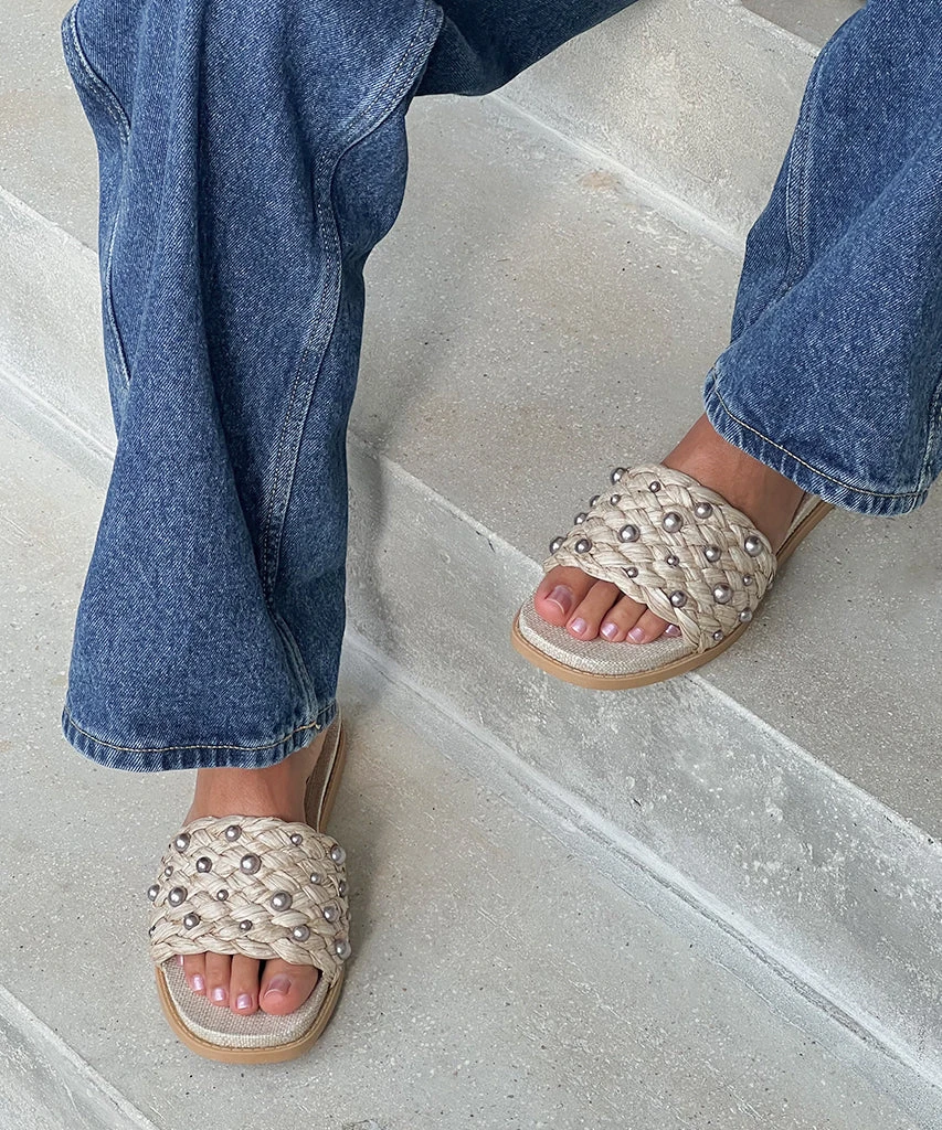 GRAZIE PEARL SANDALS OATMEAL RAFFIA - Image 2