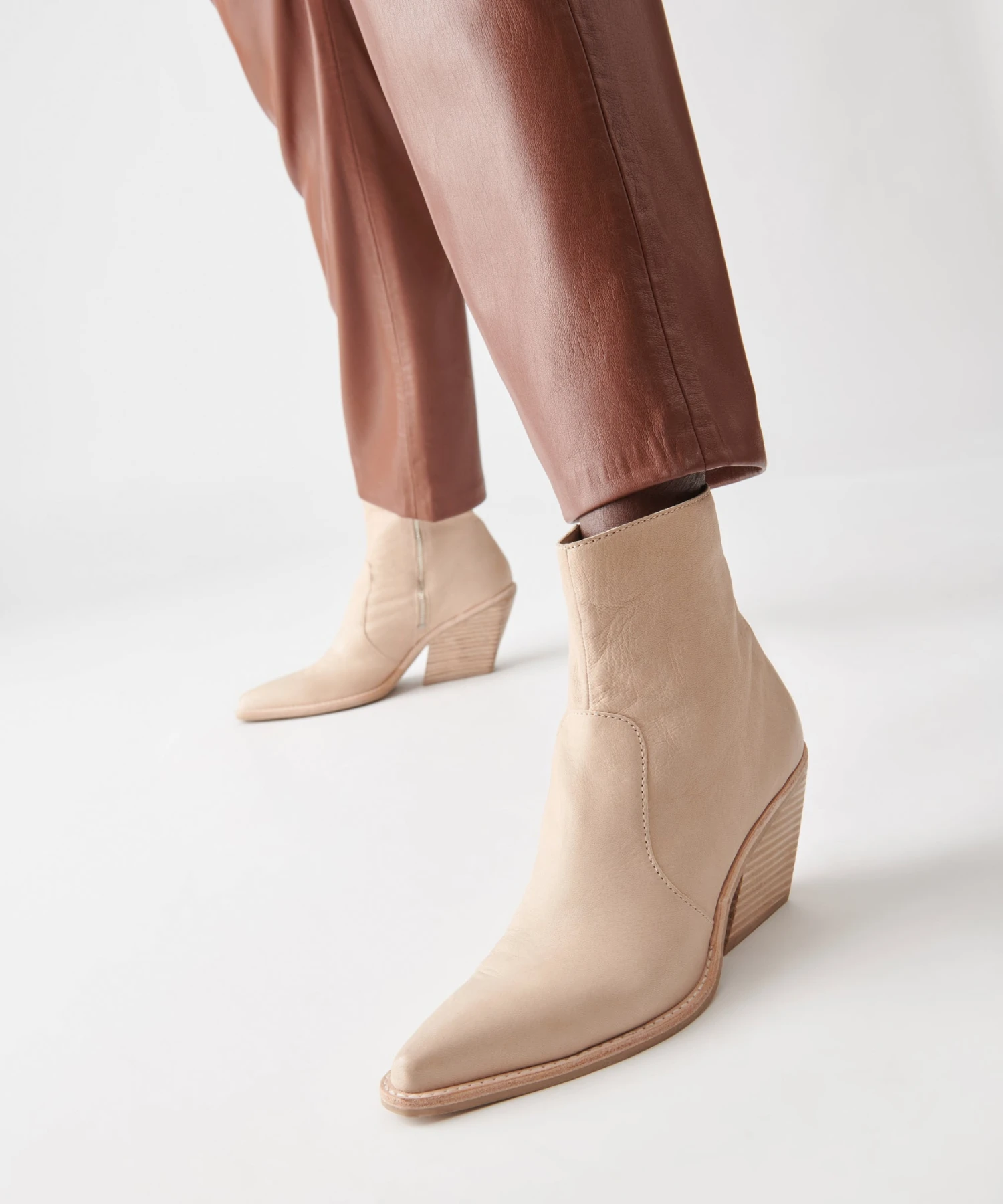 VOLLI WIDE BOOTS DUNE NUBUCK - Image 11