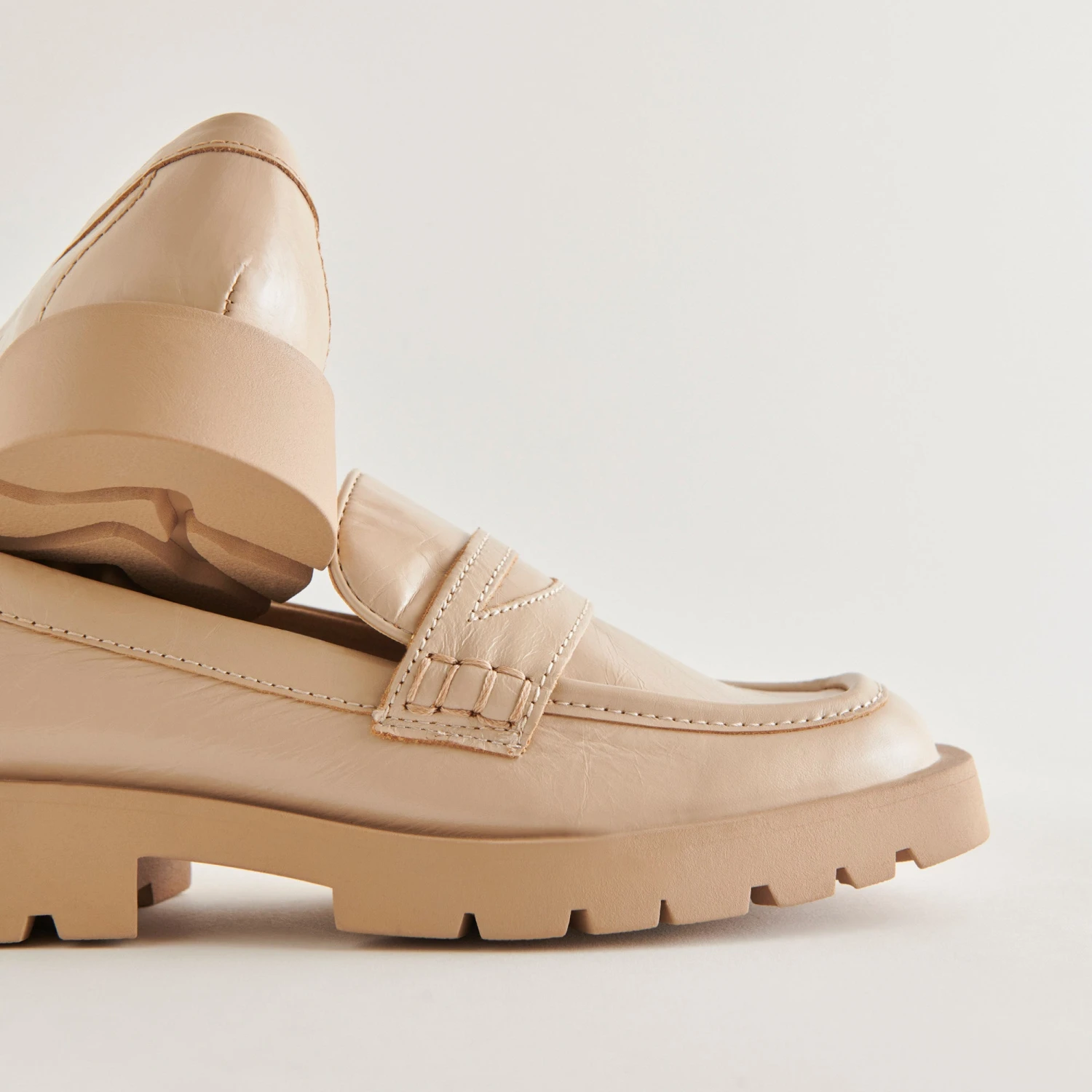 Dolce Vita ELIAS FLATS SESAME CRINKLE PATENT - Image 6