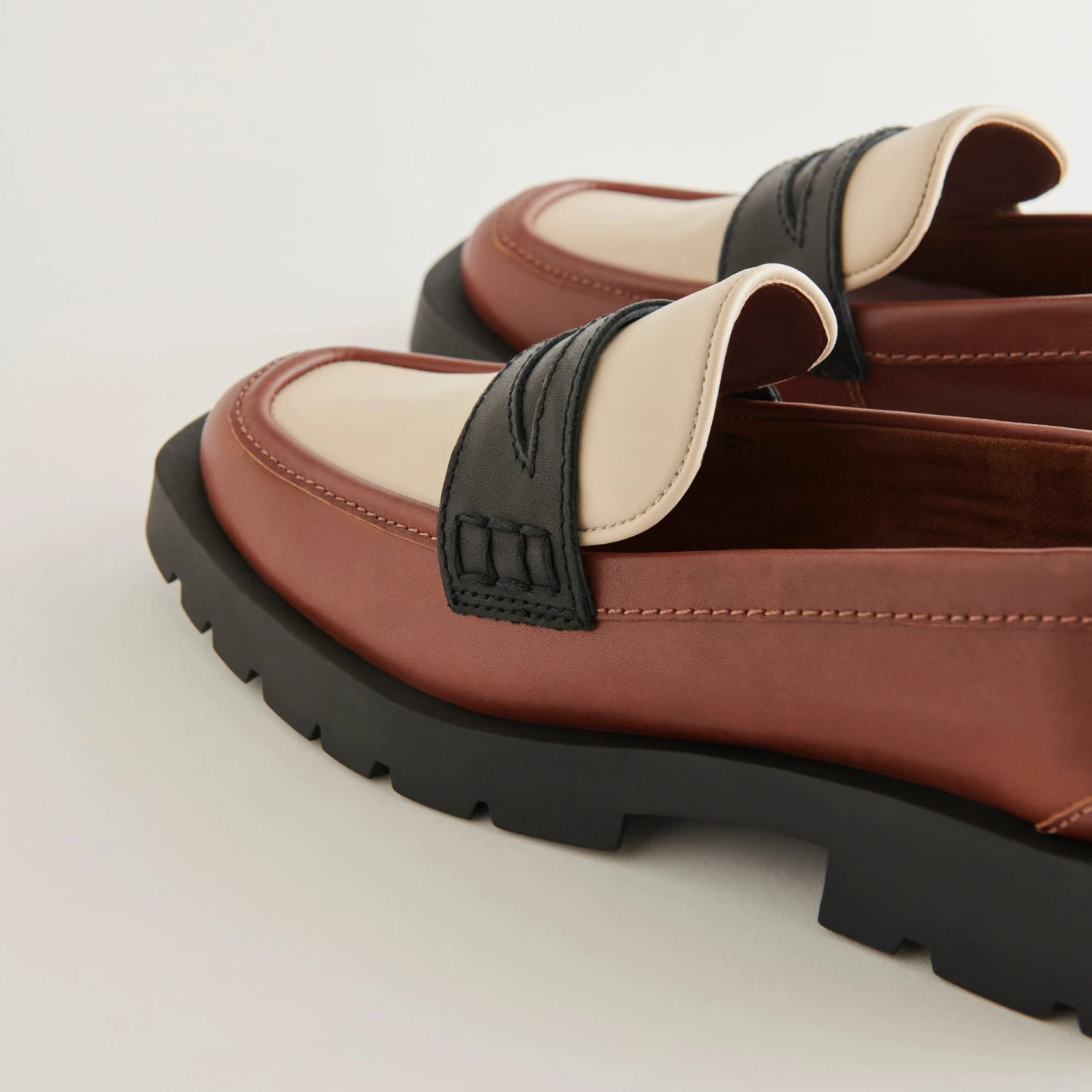 Dolce Vita ELIAS FLATS BROWN BLACK LEATHER - Image 3