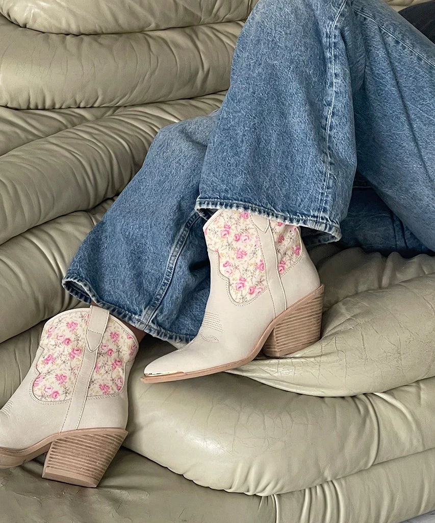 NASHE BOOTIES PINK FLORAL NUBUCK - Image 2